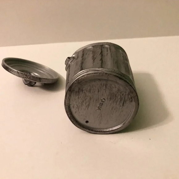 1999 Mick Foley Jakks Pacific Titan Tron Live WWE  Wrestling Figure Garbage Can - Picture 12 of 12